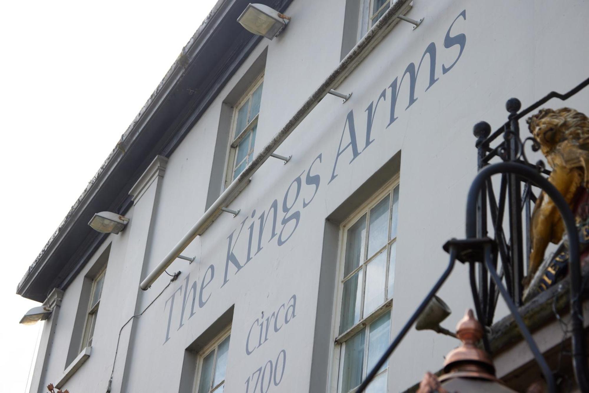 Kings Arms Hotel By Greene King Inns Вестерхам Экстерьер фото